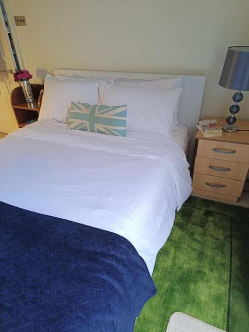 - Fulham Apartament